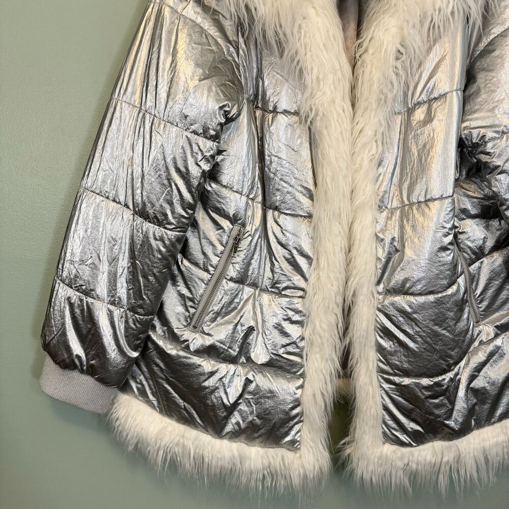 Donna Salyers Fabulous Furs Coat Women 2X Silver Metallic Hooded Faux Fur Puffer - Picture 9 of 12
